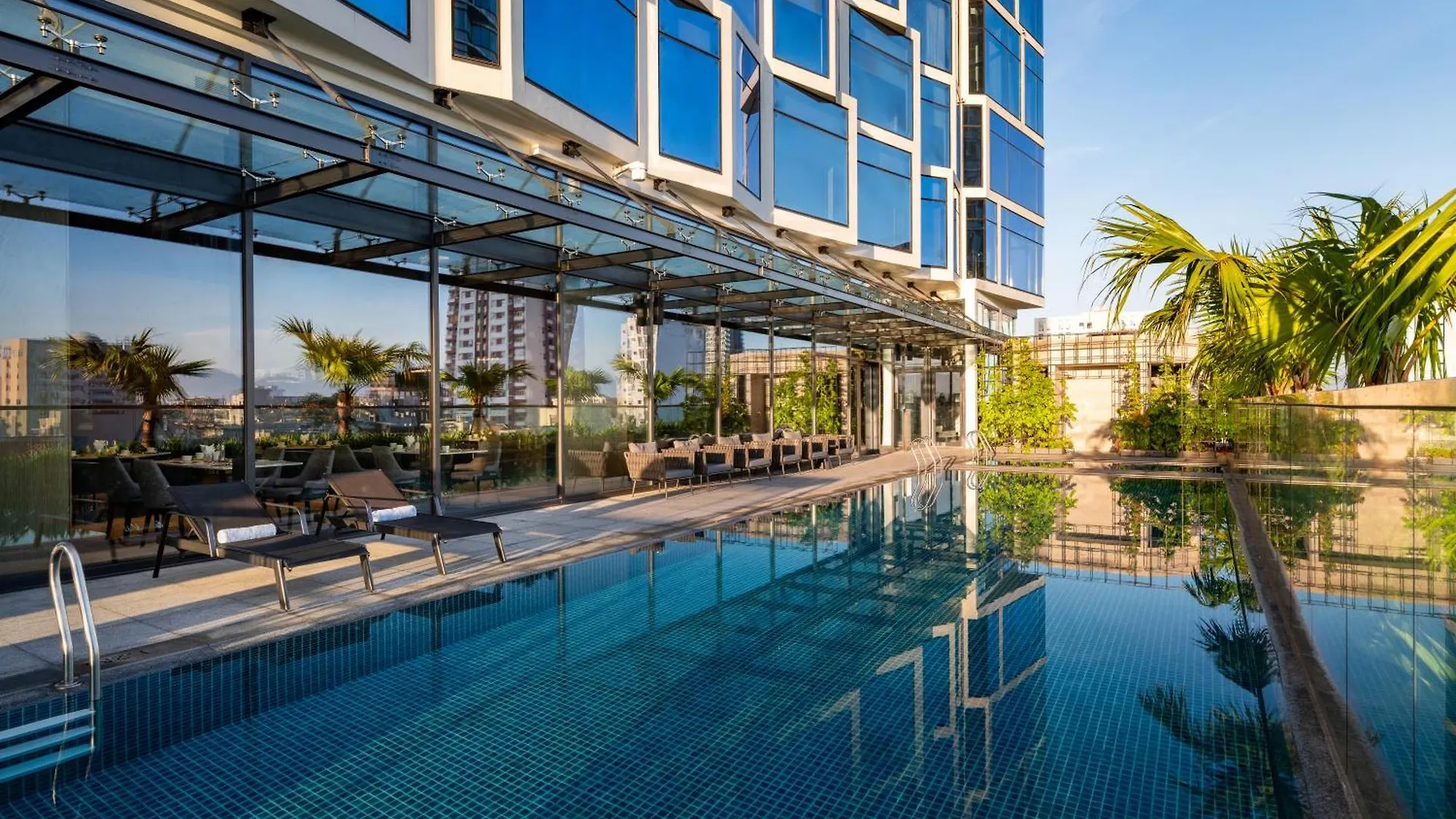 Crowne Plaza Danang City Centre By Ihg Vietnam