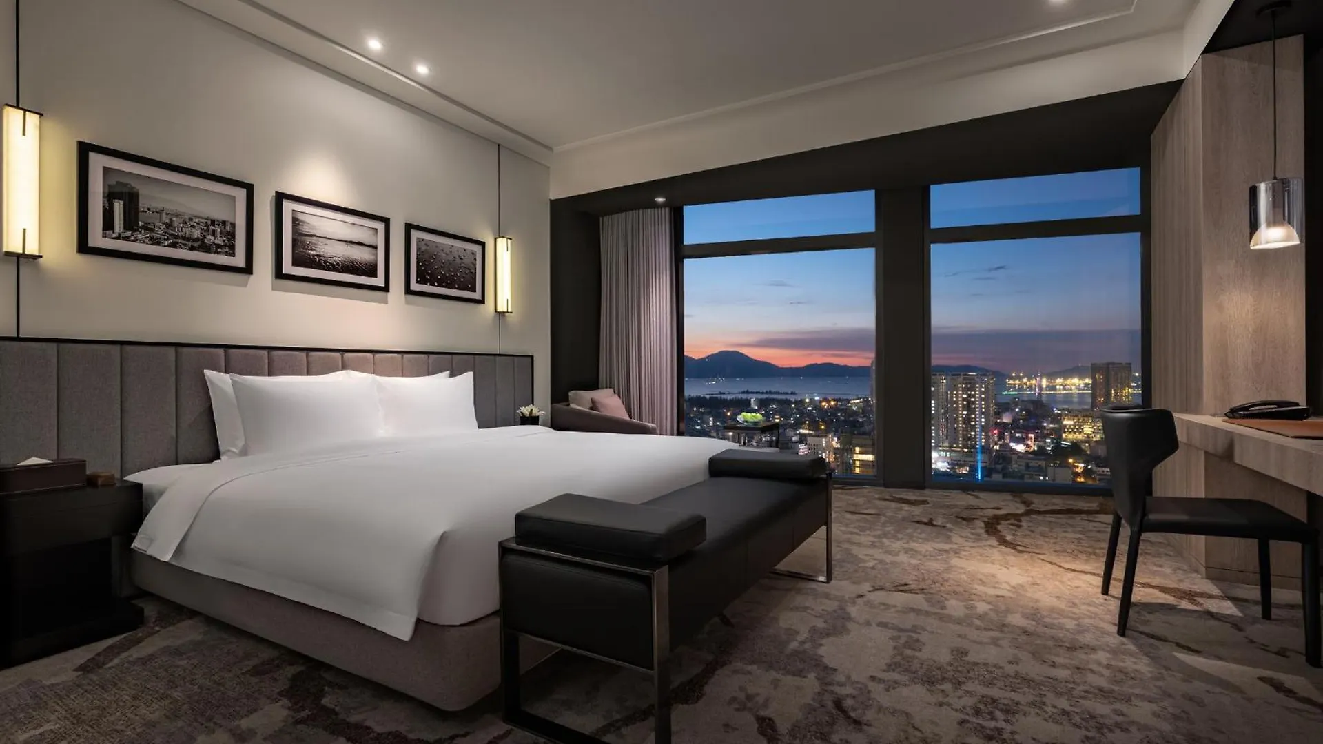 Crowne Plaza Danang City Centre By Ihg Vietnam