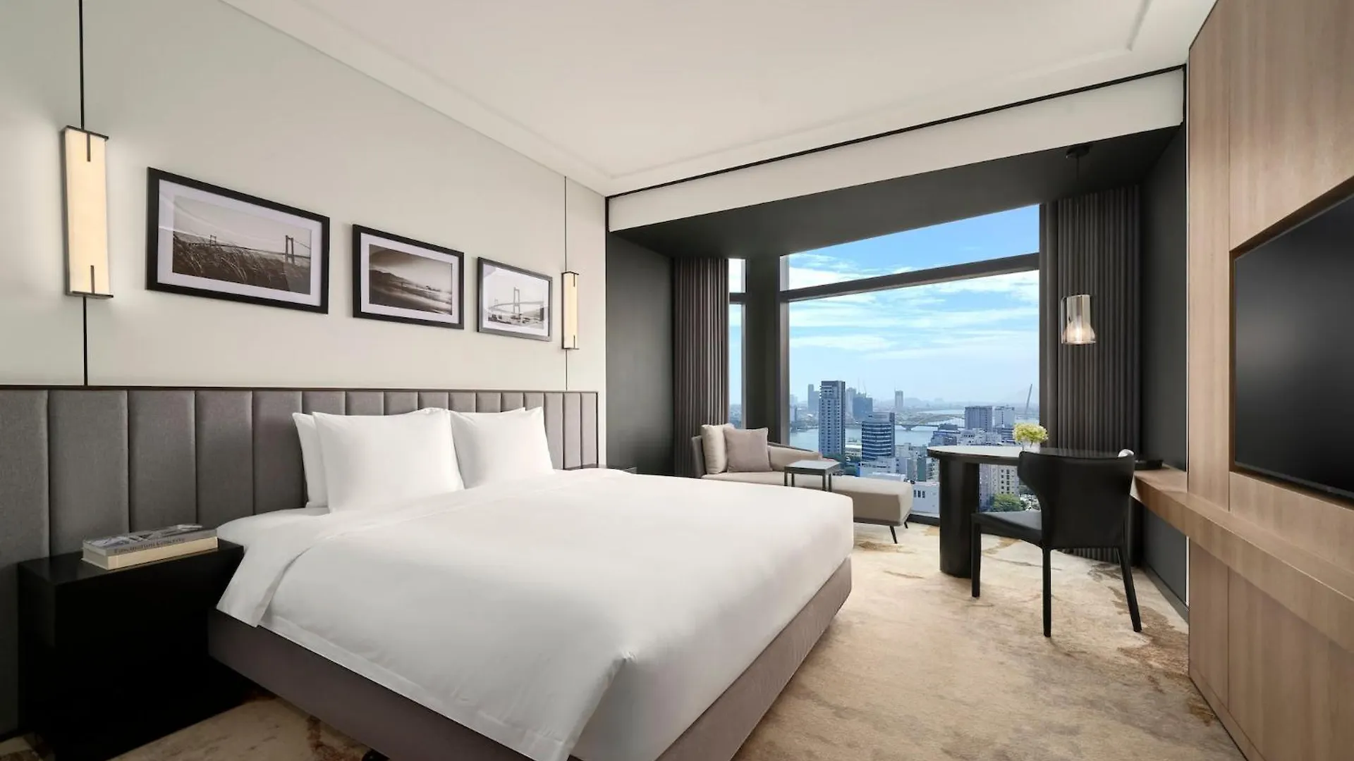Crowne Plaza Danang City Centre By Ihg 5*, ダナン市 ベトナム